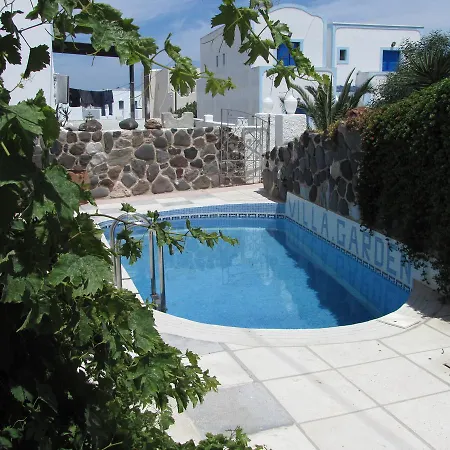 Garden Fira (Santorini)