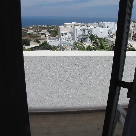 Garden Apartment *