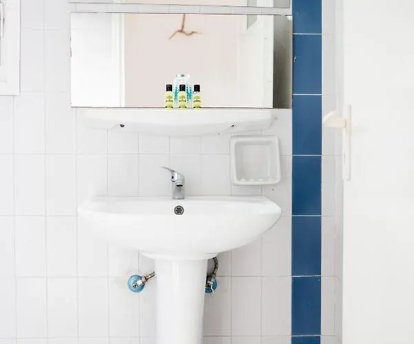 Garden Fira (Santorini)